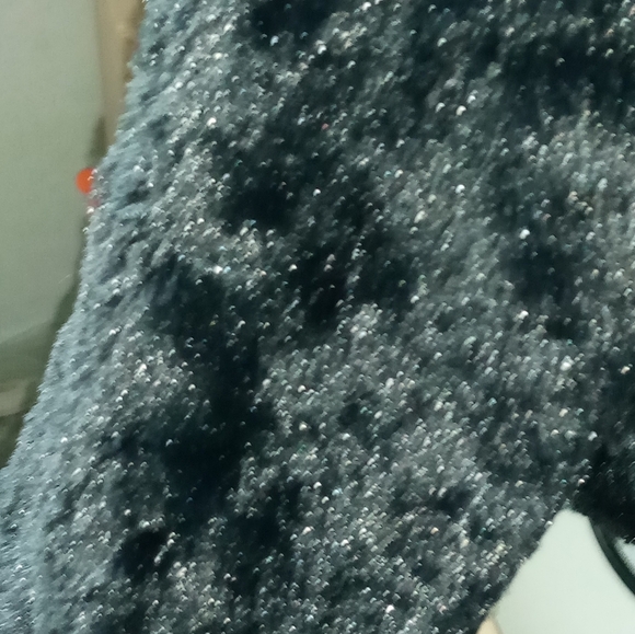 Black furry hoodie sweater - Picture 2 of 4